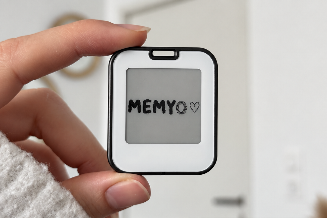 MEMYO — Porte-clés photo numérique